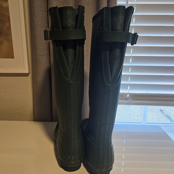 Hunter tall green rain boots - Picture 3 of 5